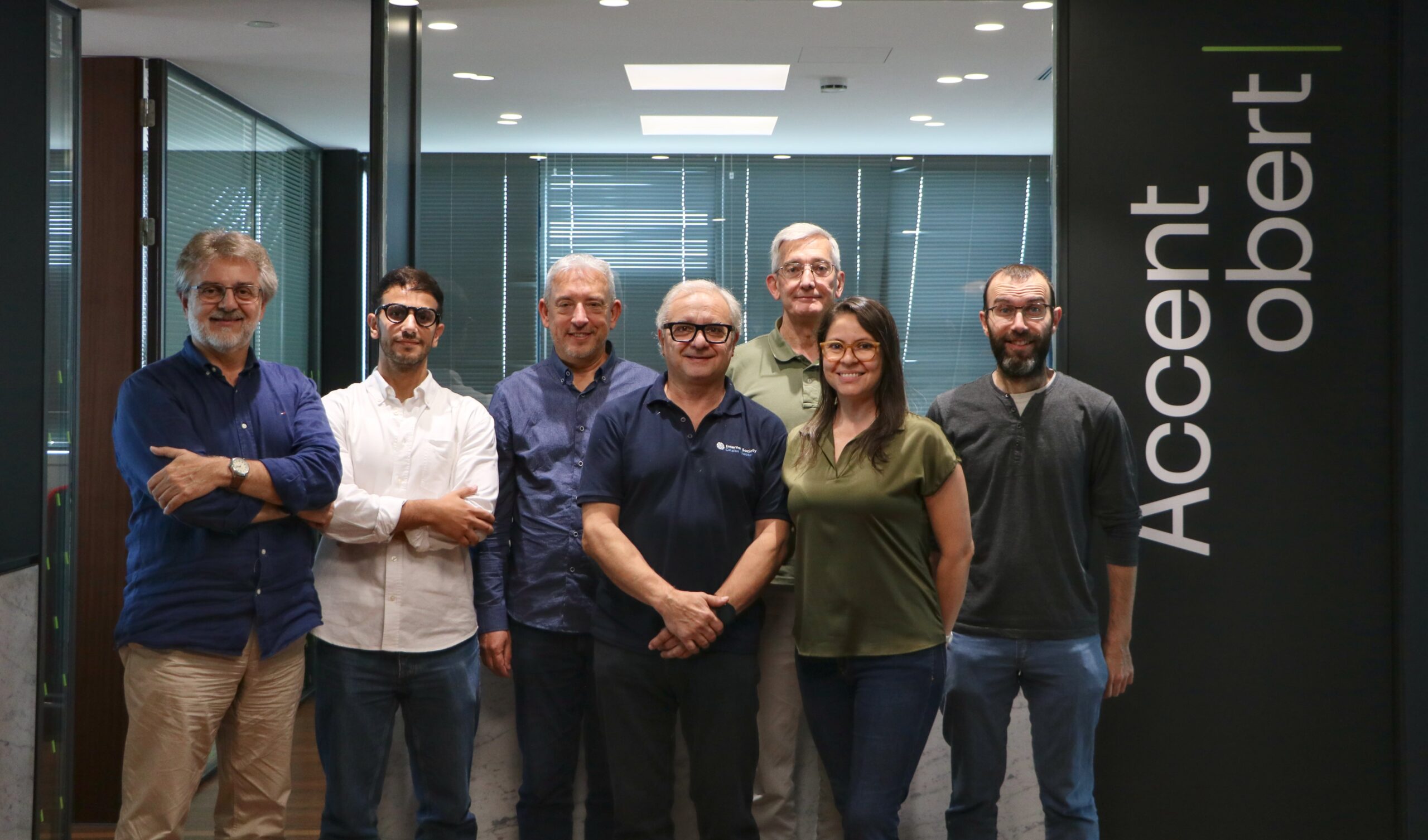 Human Level con Accent Obert