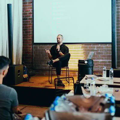 Though leadership - portada